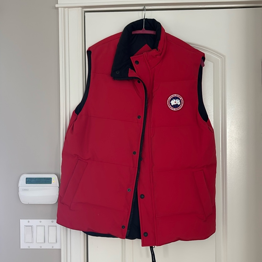 Canada Goose vest size large